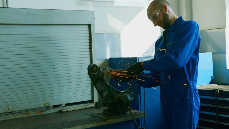 Grinding Safety Visor - Image 3