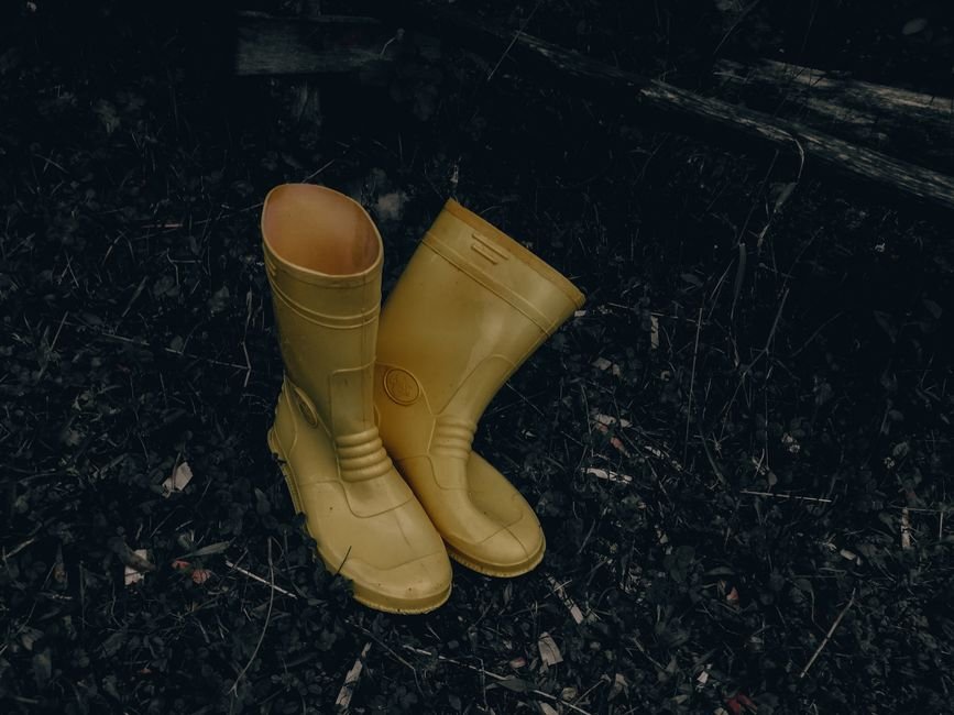 PU Injected Safety Boots - Image 2