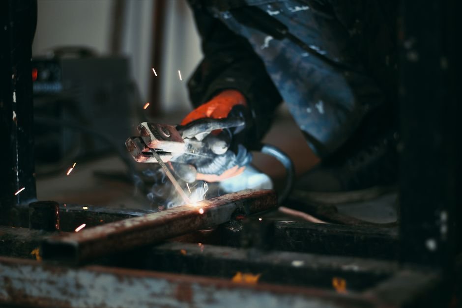 Welding Gauntlet Gloves - Image 2